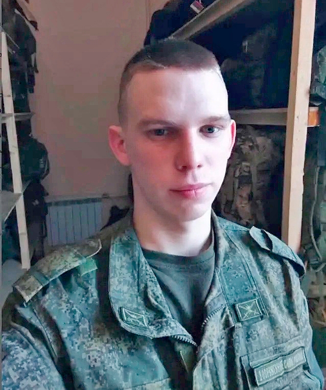 В Ленобласти погиб срочник из Ливен: на теле нашли гематомы и следы от выстрелов