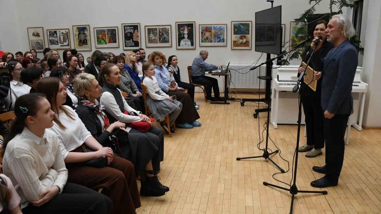 В Орле открыли обновлённую экспозицию к 140-летию поэта Серебряного века Петра Потемкина