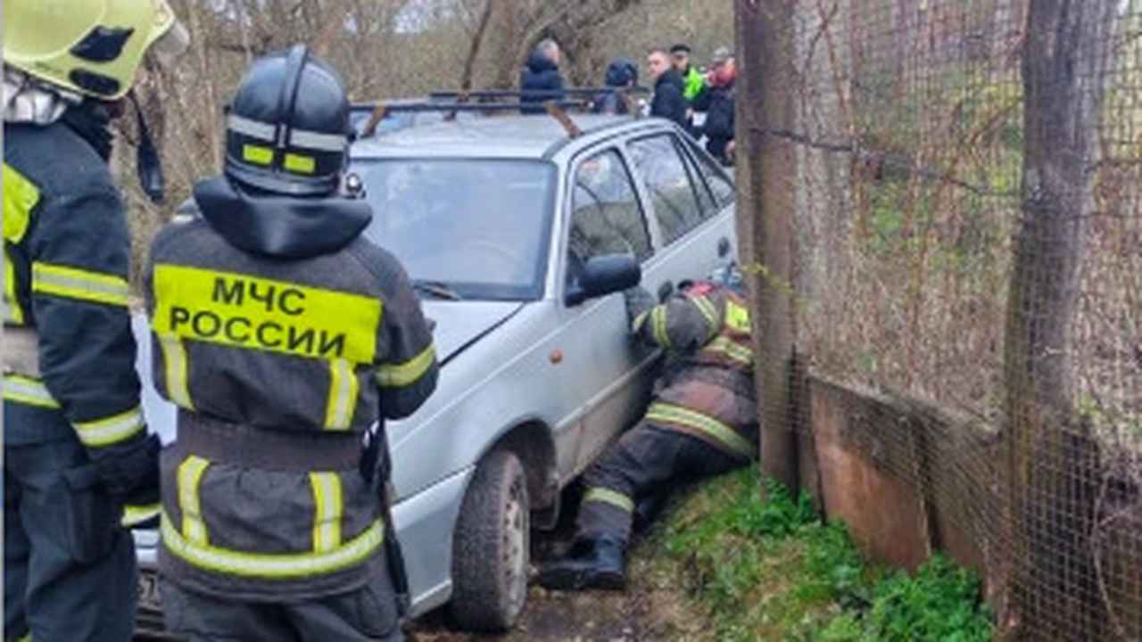 Придавило и не отпустило: в Киреевке мужчина погиб под колесами автомобиля