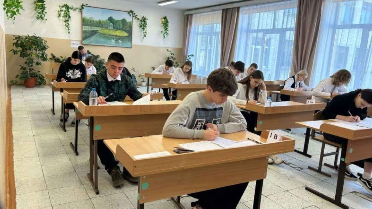 В Орловской области два девятиклассника досрочно сдают математику