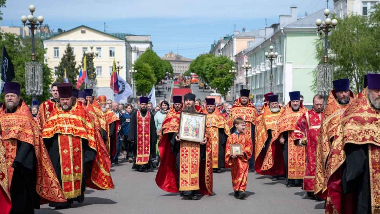В Орле пройдёт крестный ход от собора до бывшего кинотеатра «Победа»